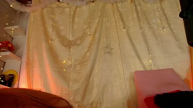 Snapshot of emyli_sw_ chatting on December 2024 03:04:01 AM emyli sw online show from December 2024 03:04:01 AM