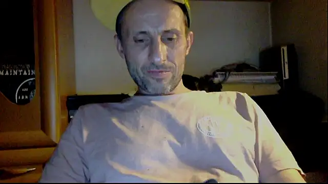 Snapshot of FireFox_Feel chatting on December 2024 08:11:01 PM FireFox Feel online show from December 2024 08:11:01 PM