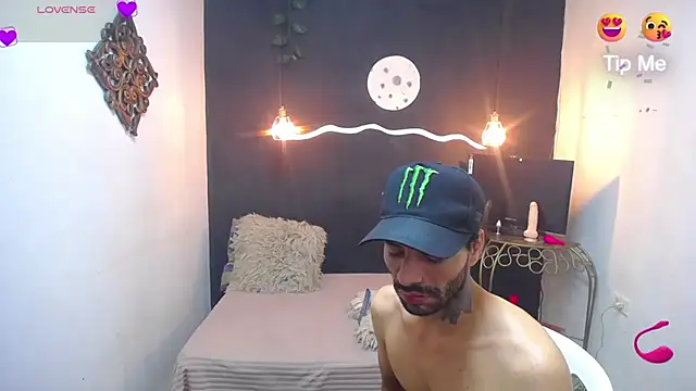 Snapshot of SexyKataShow chatting on October 2025 03:47:02 AM SexyKataShow online show from October 2025 03:47:02 AM