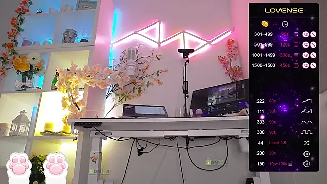 Elena-Marilyn online show from February 2025 07:54:01 PM