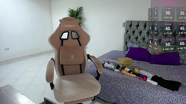 ashley morgan 18 online show from January 2025 03:00:02 AM