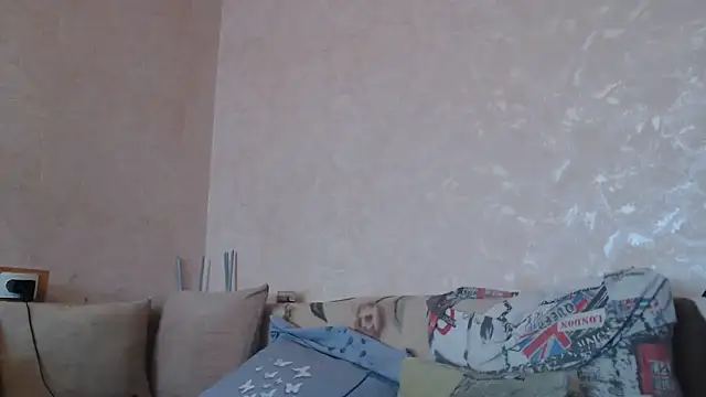 Amy August online show from February 2025 11:06:02 AM