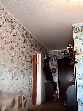 Amy August online show from February 2025 09:32:02 AM