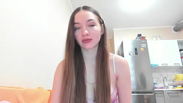 Snapshot of Naughty_Molly chatting on January 2025 12:57:02 PM Naughty Molly online show from January 2025 12:57:02 PM