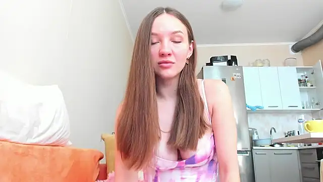 Snapshot of Naughty_Molly chatting on September 2025 06:40:01 AM Naughty Molly online show from September 2025 06:40:01 AM