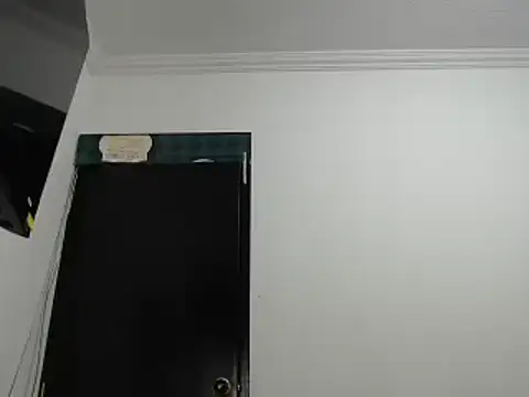 Snapshot of mayhott2 chatting on February 2025 11:21:02 PM mayhott2 online show from February 2025 11:21:02 PM