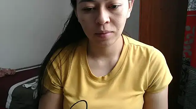 Snapshot of mayhott2 chatting on February 2025 06:00:02 PM mayhott2 online show from February 2025 06:00:02 PM