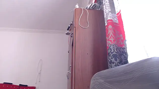 Snapshot of mayhott2 chatting on March 2025 05:50:02 PM mayhott2 online show from March 2025 05:50:02 PM