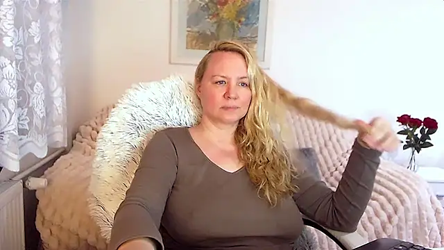 Snapshot of Sarah4you chatting on January 2025 12:38:01 AM Sarah4you online show from January 2025 12:38:01 AM