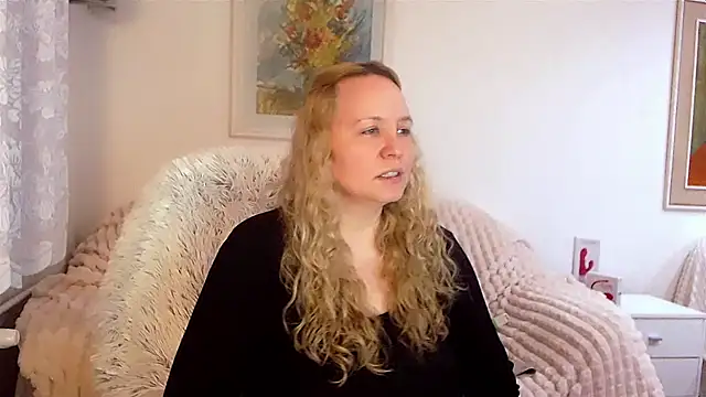 Snapshot of Sarah4you chatting on January 2025 09:51:02 PM Sarah4you online show from January 2025 09:51:02 PM