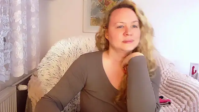 Snapshot of Sarah4you chatting on January 2025 09:44:02 PM Sarah4you online show from January 2025 09:44:02 PM