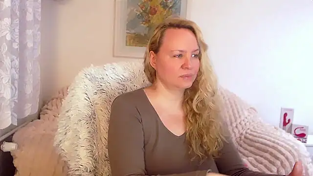 Snapshot of Sarah4you chatting on January 2025 12:47:01 AM Sarah4you online show from January 2025 12:47:01 AM