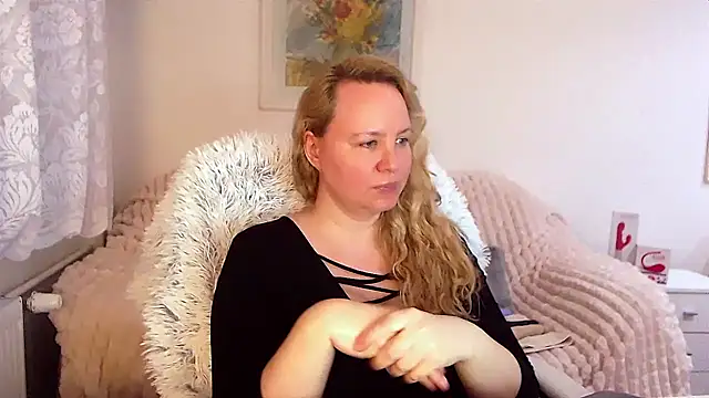 Snapshot of Sarah4you chatting on January 2025 09:50:02 PM Sarah4you online show from January 2025 09:50:02 PM