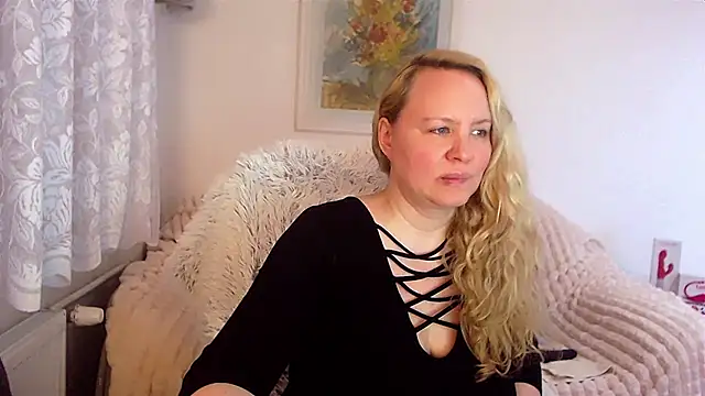 Snapshot of Sarah4you chatting on January 2025 12:54:01 AM Sarah4you online show from January 2025 12:54:01 AM