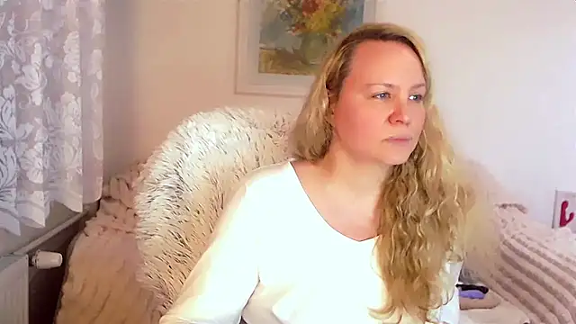 Snapshot of Sarah4you chatting on February 2025 12:38:02 AM Sarah4you online show from February 2025 12:38:02 AM