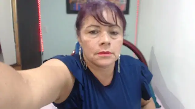 Snapshot of sexytitshot126 chatting on November 2025 02:21:01 AM sexytitshot126 online show from November 2025 02:21:01 AM