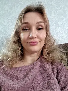 ModelEva online show from March 2025 12:45:02 PM
