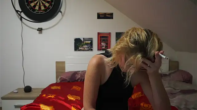 Snapshot of Moistdevil chatting on October 2025 02:03:01 PM Moistdevil online show from October 2025 02:03:01 PM