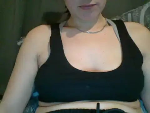 Snapshot of geilmeisje98 chatting on December 2024 07:43:01 PM geilmeisje98 online show from December 2024 07:43:01 PM