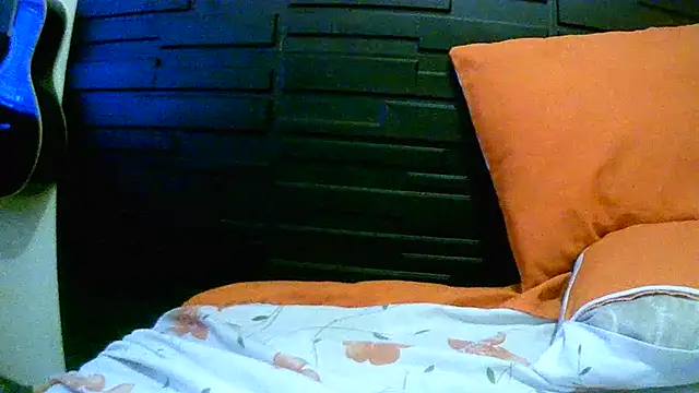 Snapshot of KrikaCat chatting on January 2025 09:55:02 PM KrikaCat online show from January 2025 09:55:02 PM