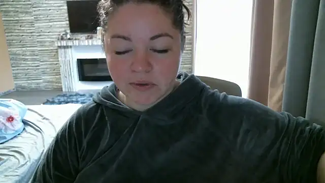 cute  cherry online show from March 2025 07:53:01 AM