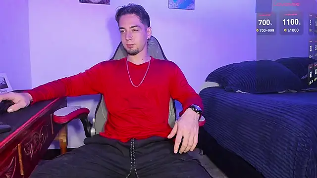 Alex smith00 online show from October 2025 07:34:01 PM