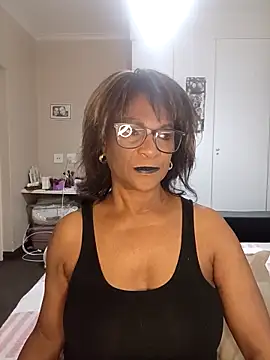 Snapshot of Hotgrannyx chatting on October 2025 04:02:01 AM Hotgrannyx online show from October 2025 04:02:01 AM