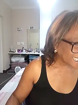 Snapshot of Hotgrannyx chatting on October 2025 03:39:02 AM Hotgrannyx online show from October 2025 03:39:02 AM