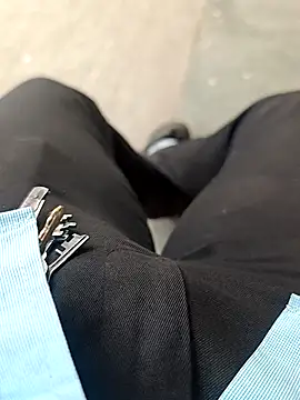 Snapshot of Deluxe_dick chatting on November 2025 04:04:01 AM Deluxe dick online show from November 2025 04:04:01 AM