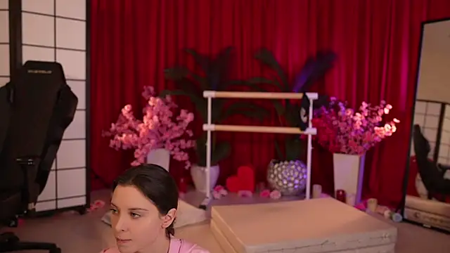 Snapshot of KittyCaitlin chatting on March 2025 08:08:02 PM KittyCaitlin online show from March 2025 08:08:02 PM