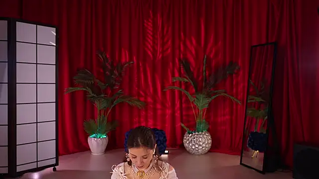 Snapshot of KittyCaitlin chatting on October 2025 11:27:02 PM KittyCaitlin online show from October 2025 11:27:02 PM