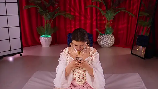 Snapshot of KittyCaitlin chatting on October 2025 05:24:02 PM KittyCaitlin online show from October 2025 05:24:02 PM