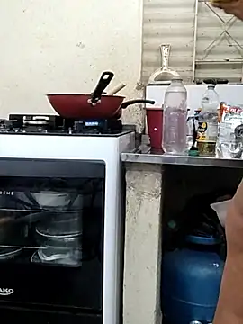 Snapshot of NeydeHotWife chatting on October 2025 05:21:02 PM NeydeHotWife online show from October 2025 05:21:02 PM