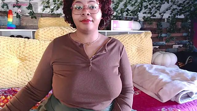 Snapshot of -khayaparker chatting on January 2025 04:12:01 PM -khayaparker online show from January 2025 04:12:01 PM