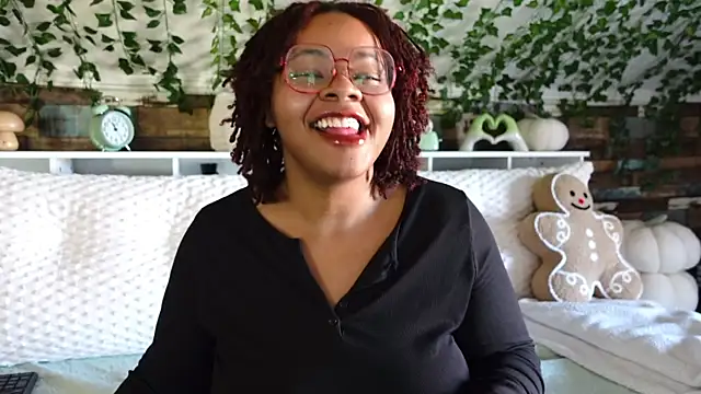 Snapshot of -khayaparker chatting on March 2025 04:24:02 PM -khayaparker online show from March 2025 04:24:02 PM