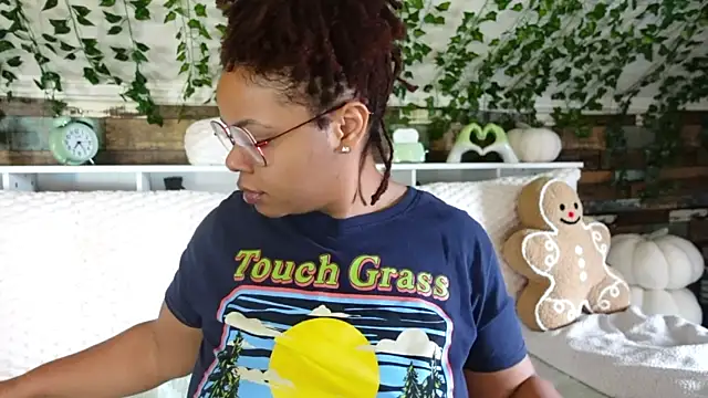 Snapshot of -khayaparker chatting on March 2025 12:26:02 PM -khayaparker online show from March 2025 12:26:02 PM