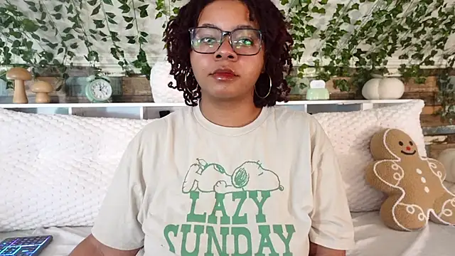 Snapshot of -khayaparker chatting on March 2025 04:08:02 AM -khayaparker online show from March 2025 04:08:02 AM