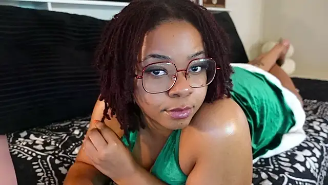 Snapshot of -khayaparker chatting on October 2025 04:08:02 PM -khayaparker online show from October 2025 04:08:02 PM