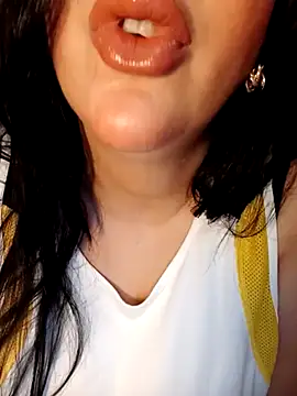 Snapshot of Queen_sousou chatting on March 2025 12:30:01 AM Queen sousou online show from March 2025 12:30:01 AM