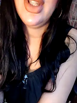 Snapshot of Queen_sousou chatting on September 2025 09:48:02 PM Queen sousou online show from September 2025 09:48:02 PM