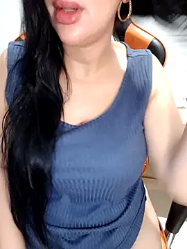 Snapshot of Queen_sousou chatting on October 2025 08:48:01 AM Queen sousou online show from October 2025 08:48:01 AM