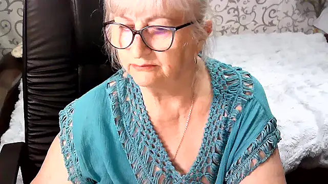 LolkaAlyss online show from October 2025 08:07:01 PM