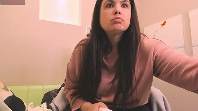 BattyMoll online show from December 2024 04:03:01 PM