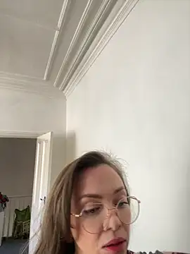 Snapshot of FemDom_RubyKnightXXO chatting on October 2025 09:29:01 AM FemDom RubyKnightXXO online show from October 2025 09:29:01 AM