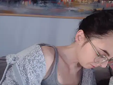 cleophee online show from February 2025 01:19:01 PM