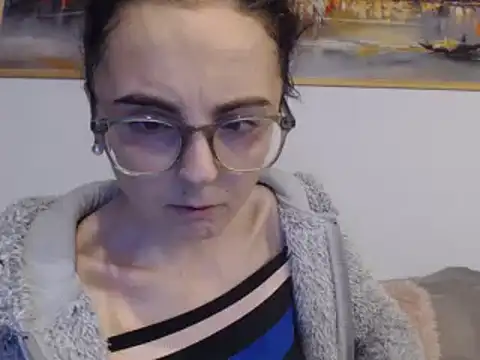 cleophee online show from February 2025 06:46:02 AM
