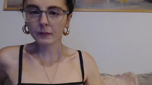 cleophee online show from October 2025 05:38:01 AM