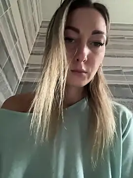 StarryHanna online show from March 2025 10:13:02 AM