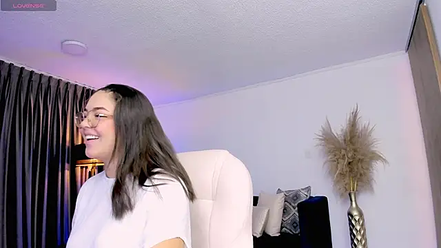 emmy walker online show from January 2025 11:39:01 AM