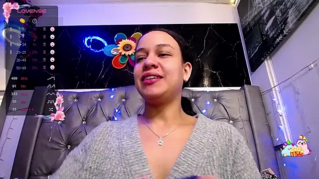 LAILAGUMMY online show from December 2024 01:43:01 PM